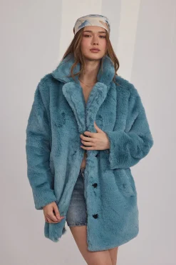 The Coat NH - בלי כובע ראביט תכלת